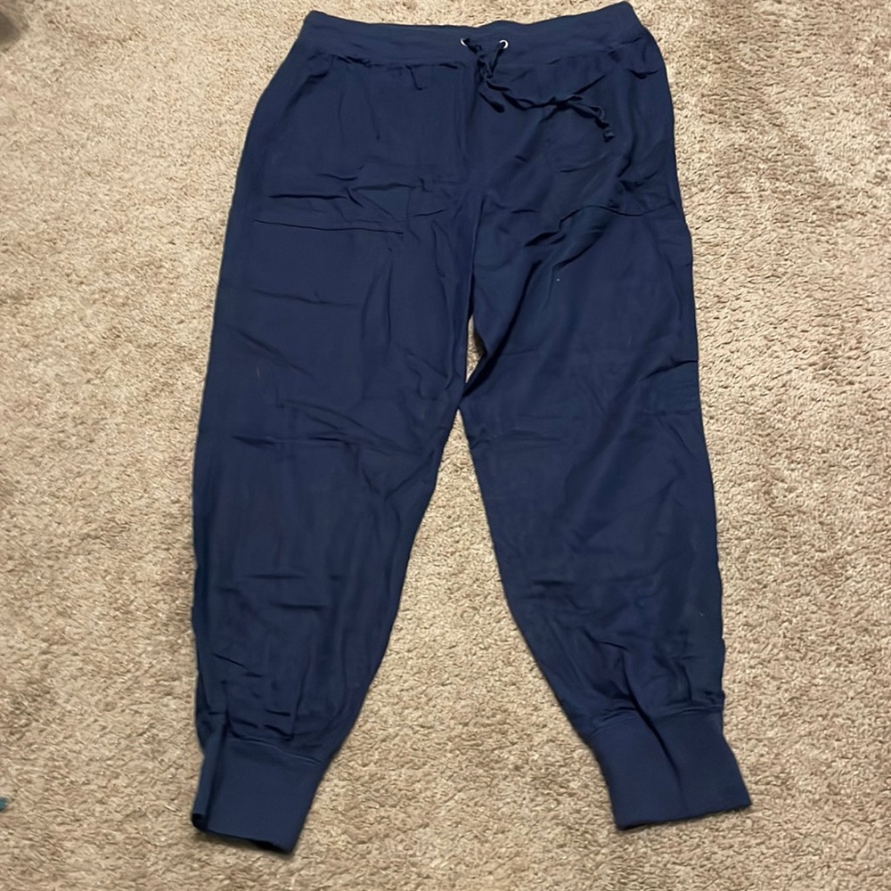 Women’s gap sweatpants